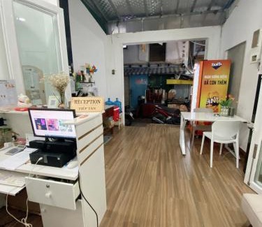 Downtown Ho Chi Minh City Hotel | PAPAYA HOTEL & Café 2