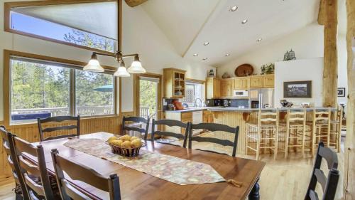 Sunriver Casa | Paper Birch 09