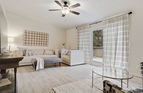 Appleton Casa | Paper City Oasis - 5 Min from the ATW Airport, Shopping and Downtown!