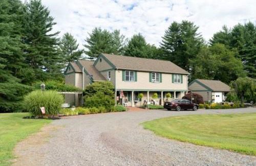 Huntington Mills Cama Y Desayuno | Paper Mill Pines Bed and Breakfast