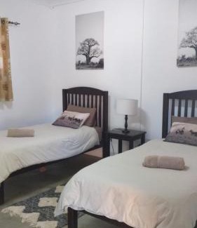 Leeupoort Otro | Paperbark Self Catering Units