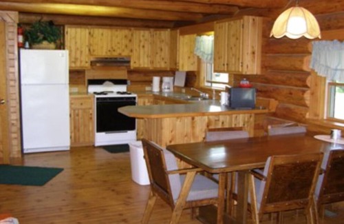 Drummond Casa | Papins Resort Cabin #8