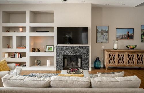 North Scottsdale Casa | Par Excellence at TPC - Comfort Views Golf Pool