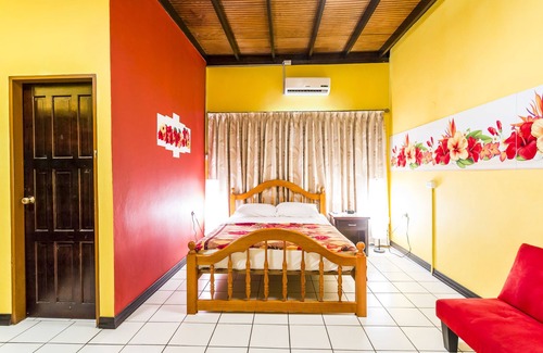 Newtown Casa | Par May La's Inn