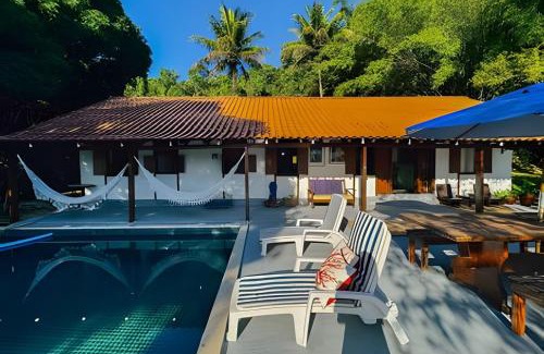 Ilha Comprida Casa | Paraíso em Angra: piscina + praia privativa