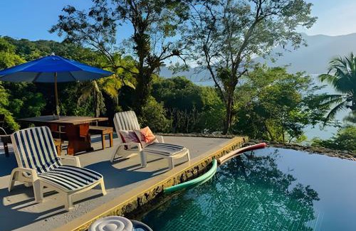 Ilha Comprida Casa | Paraíso em Angra: piscina + praia privativa
