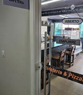 Pioneiros Apartamento | Para casais, prédio beira mar, em frente à Roda Gigante