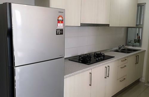 Taman Tampoi Indah Apartamento | Centro comercial Paradigm, centro comercial Sutera