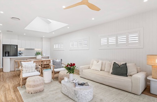 Soldiers Point Casa | Paradise, 1-2B Bagnall Ave - water views, air con, Wi-Fi, Dog Friendly