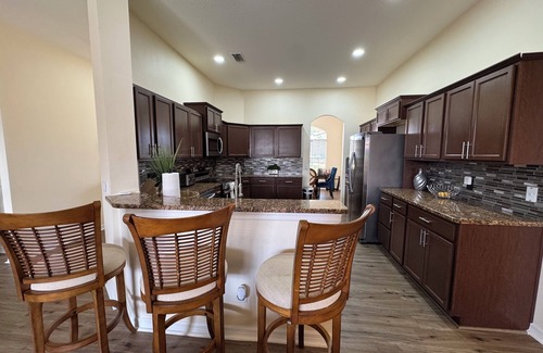 Sabal Harbour Casa | Paradise 4 Bedroom Heated Pool Home Near IMG Academy and Siesta Key Beach