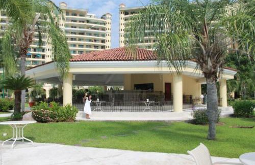 Marina Vallarta Apartamento | Paradise apartment, private beach condo Bay View Grand