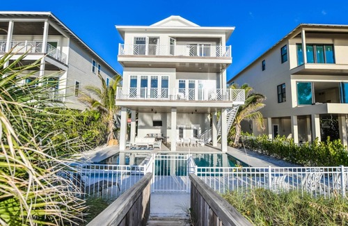 Bradenton Beach Casa | Paradise Beach by AMI Locals