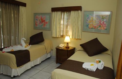 West Bay Complejo | Paradise Beach Hotel & Resort