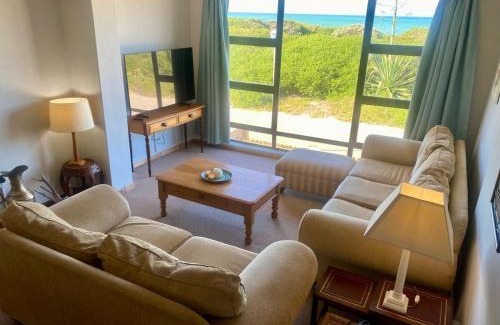 Paradise Beach Casa | Paradise Beach, Main Beachfront!