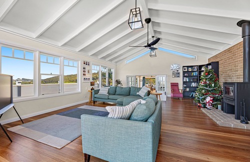 Kianga Casa | Paradise by the beach! 100 steps to the beach. Can sleep up to 15.