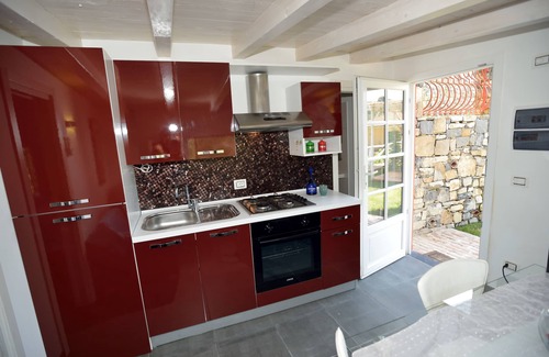 Diano San Pietro Cabaña | Esquina del paraíso con jacuzzi privado climatizado, jardín, wifi y espacio de estacionamiento