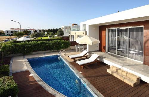 Paphos Villa | Paradise Cove Luxurious Beach Villas