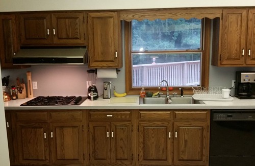 Norton Shores Apartamento | Paradise Cove Main 5 Br / 2 Baths ~ Duerme hasta 24 ~ Estanque, WIFI, aire acondicionado central
