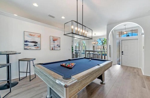 Central Naples Villa | Paradise Escape Luxury Pool w/Game Room King Bed
