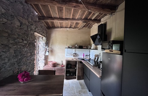 Ricco del Golfo di Spezia Casa | Paradise for two, swimming pool, stones, above the Cinque Terre