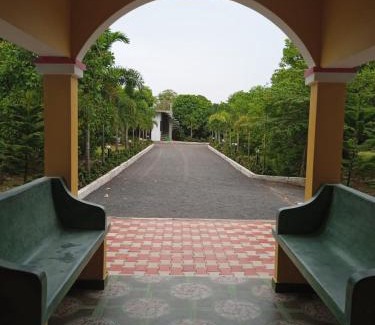 Auroville Complejo | Paradise Forest Resort