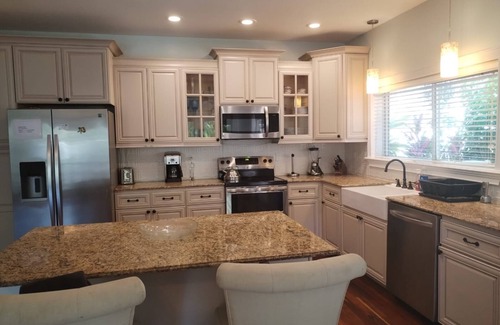 Palmetto Bay Casa | Paradise Found 3 bed 3 bath home with a pool @ Palmetto Bay