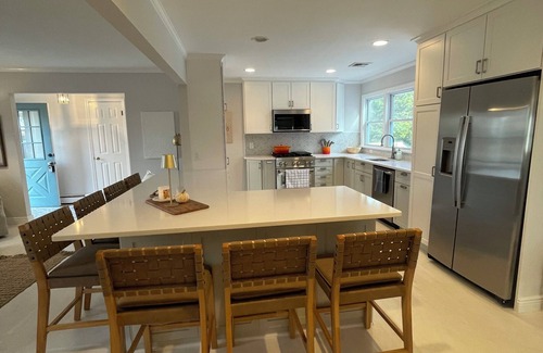 Southold Casa | North Fork Dream Getaway, Walk to Private Beach & In-Ground Pool!