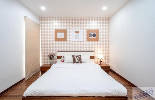 Nhat Tan Hotel | Paradise Hotel & Apartment Âu Cơ - Tay Ho Lake
