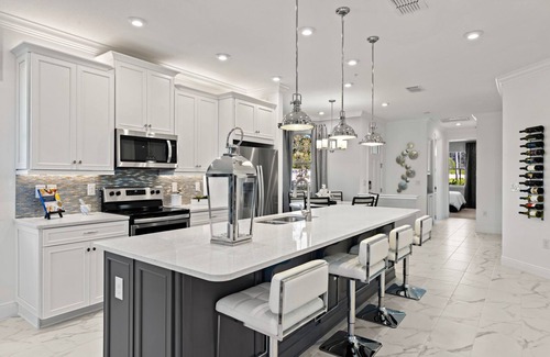 East Naples Villa | Paradise in naples, few mins from downtown, beaches, mercato ......