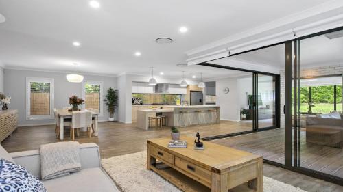 Pearl Beach Casa | Paradise in Pearl-walk to beach, ducted air