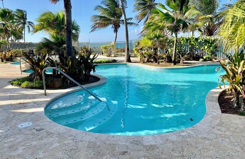 Rio Grande Apartamento | Paradise in Rio Grande, PR next to the St. Regis Beach Resort sleep 6-2B/3B.