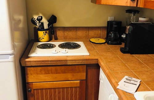 Century West Cabaña | Welcome to Paradise in The Parks