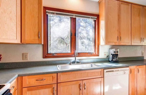 Yosemite West Casa | Paradise in Yosemite. NEW LISTING inside Yosemite PARK!!