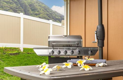 Makaha Valley Casa | PARADISE MAHALO! Oahu Ocean View Family Retreat Sleeps 14 Million Dollar View!