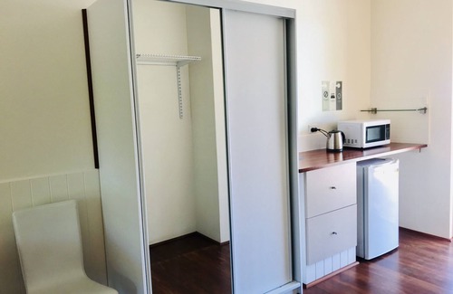 Busselton Hotel | Paradise Motel Busselton