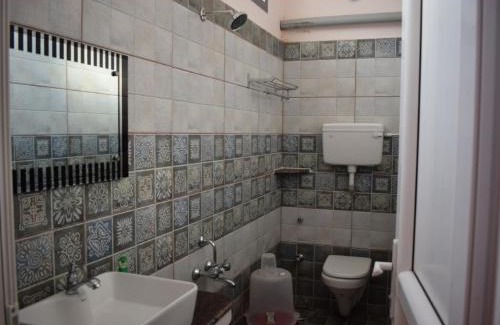 Kuilapalayam Hotel | Paradise Mystic Tones