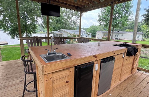 Cobb Casa | Paradise On Lake Blackshear