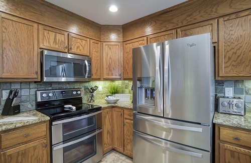 Westport Casa | Paradise on Lake Norman|Waterfront|Kayaks|Fire Pit|Boat Rental