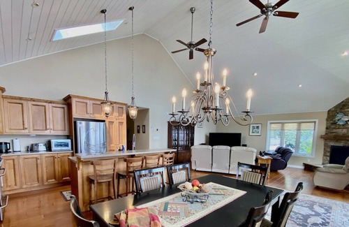 Bobcaygeon Cabaña | Paradise on Pigeon Lake