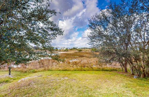 Loughman Casa | Paradise on Primrose