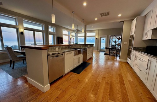 York Beach Casa | Paradise on the Rocks - York Oceanfront