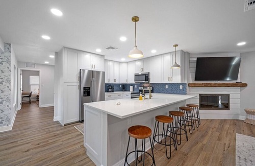 Palm Harbor Casa | Paradise Palms: Spacious 3-Bedroom Home in Palm Harbor with Game Room and Private Yard