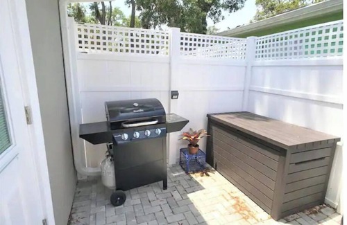 Tropic Apartamento | Paradise Palms Stunning Efficiency103 w/private patio