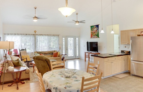 Keaau Casa | Paradise Park Vacation Rental ~ 4 Mi to Shoreline!
