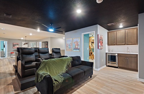 Davenport Villa | Paradise Point At Windsor Island Resort Orlando By Shine Villas 10 Bedroom Villa