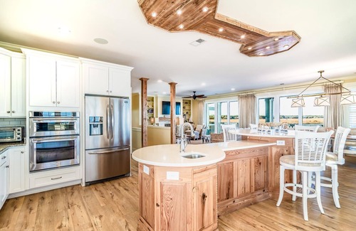 Pawleys Island Casa | Paradise Point: Luxury Beachfront Home with Views