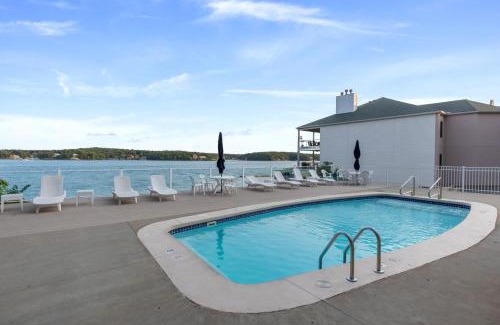 Lake Ozark Casa | Paradise Point of View Pools Tennis and More