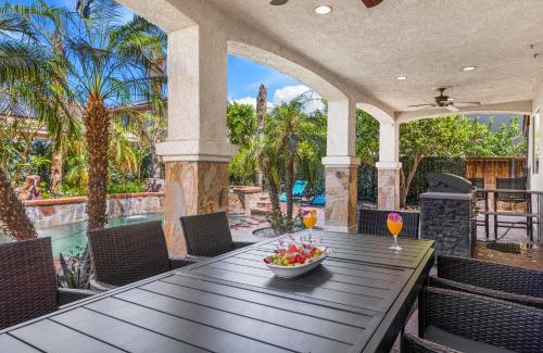 Coachella Casa | Paradise private resort with waterfall pool
