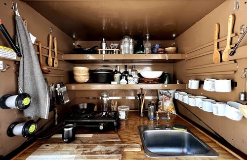 Three Rivers Alquiler De RV | Paradise Ranch Inn - All Tents