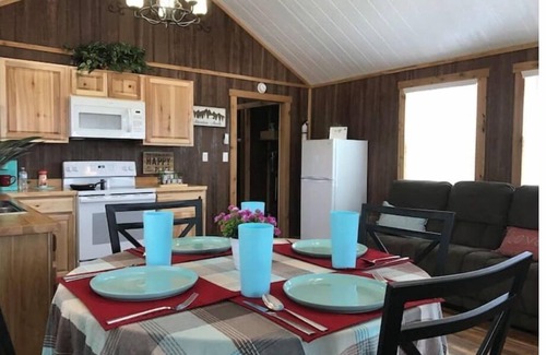 Ingram Cabina | Paradise River Cabin #6